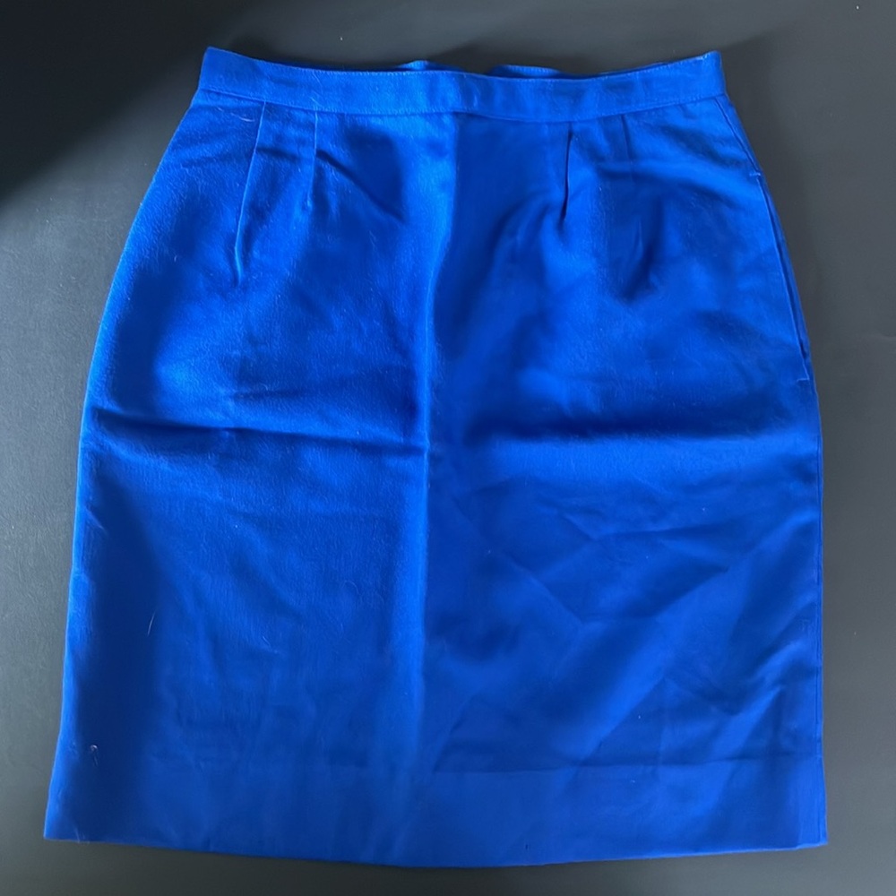 100% wool royal blue vintage mini skirt size 6